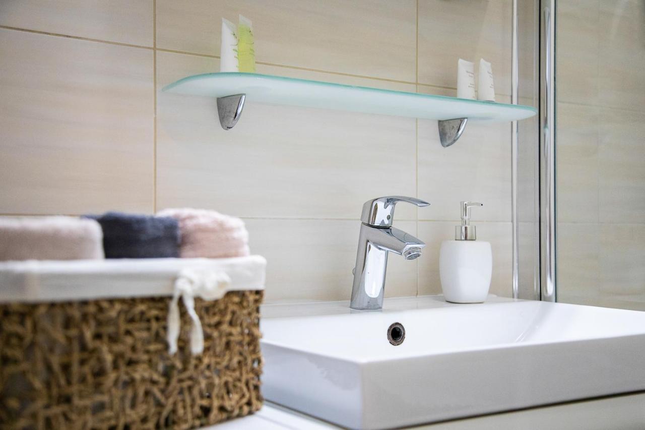 Modern Spacious 3Bdr Apartment In Heart Of ザグレブ エクステリア 写真