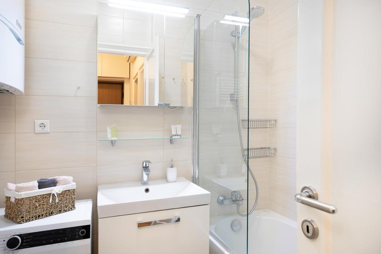 Modern Spacious 3Bdr Apartment In Heart Of ザグレブ エクステリア 写真