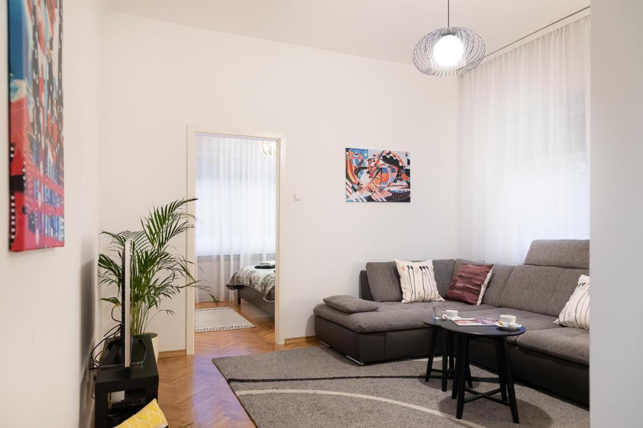 Modern Spacious 3Bdr Apartment In Heart Of ザグレブ エクステリア 写真